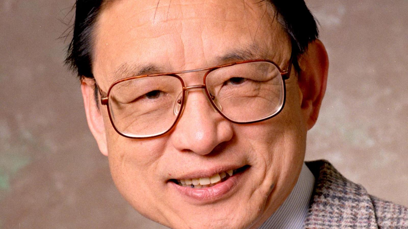Frontiers in Chemical Physics - Dr. Yuen-Ron Shen (University of